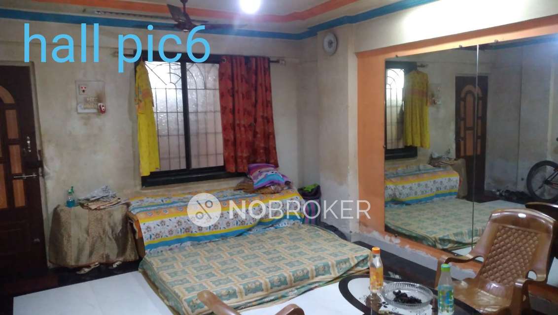1 BHK Flat In Shree Niwas Bldg For Sale  In Shri Niwas Bldg