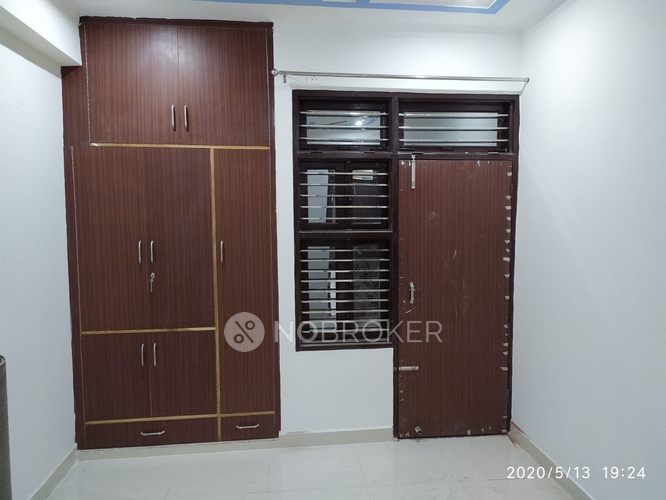 Independent House ITM Enclave Rent WITHOUT BROKERAGE Semifurnished 1