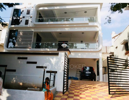 4+ BHK Flat for Rent  In   Film Nagar