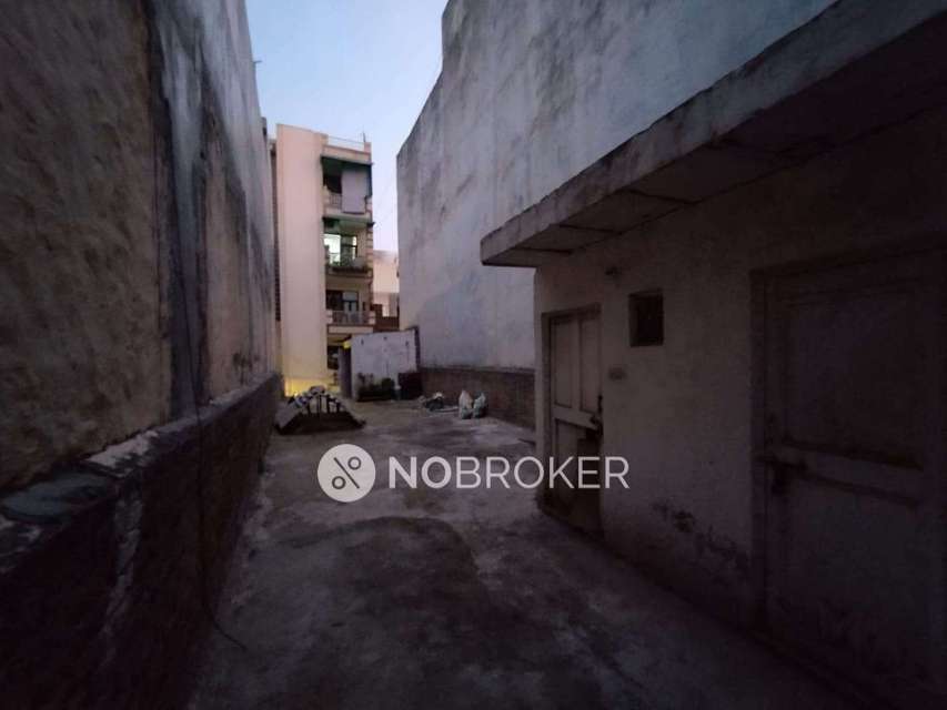 2 BHK House For Sale  In Uttam Nagar