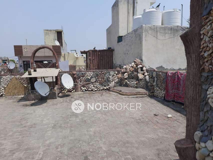 3 BHK Flat For Sale  In Hari Nagar