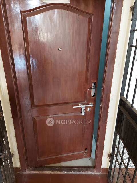 2 BHK Flat In Castle 222 Flats For Sale  In Korattur, 