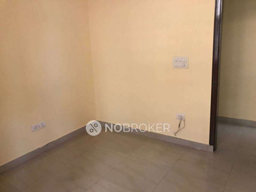 1 BHK Flat In Chatterpur for Rent  In Rajpur Khurd Village