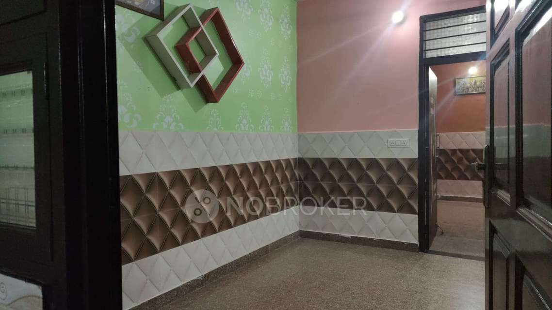 1 BHK House for Rent  In Sector 104