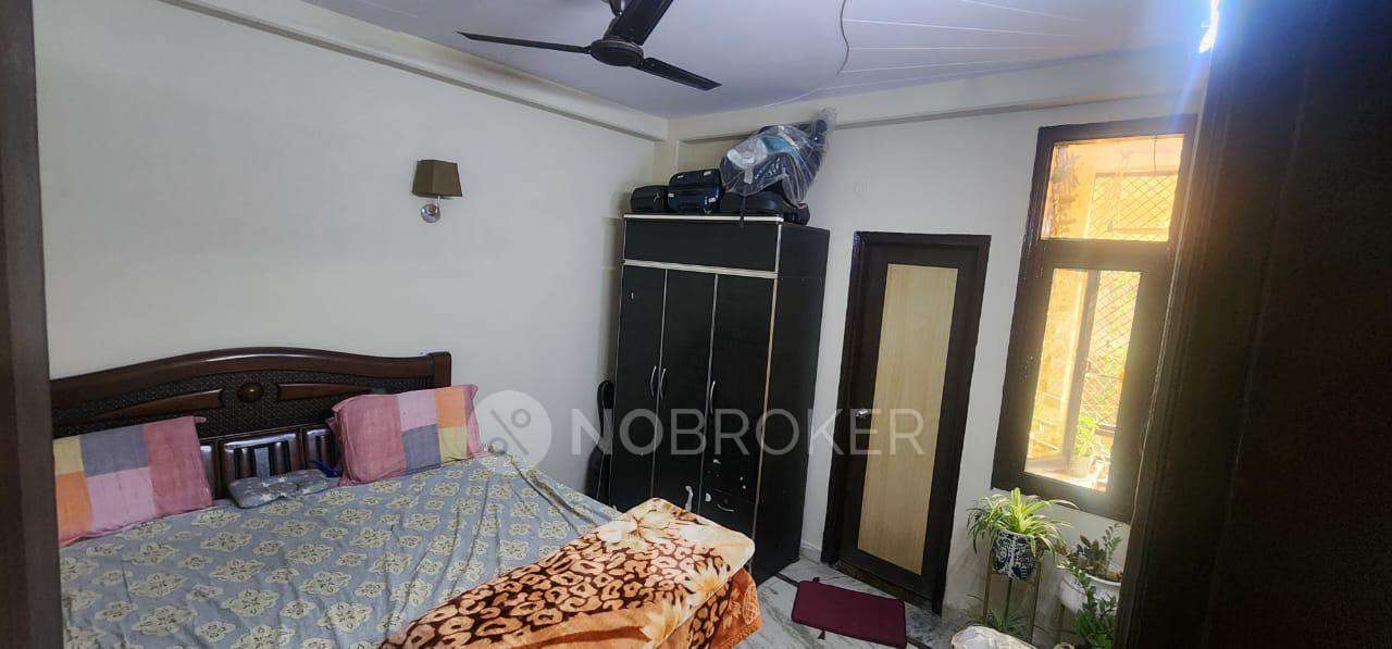 2 BHK Flat In Sewak Park for Rent  In Dwaraka 