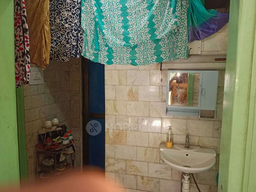 2 BHK Flat In Valmiki Nagar For Sale  In Thane East