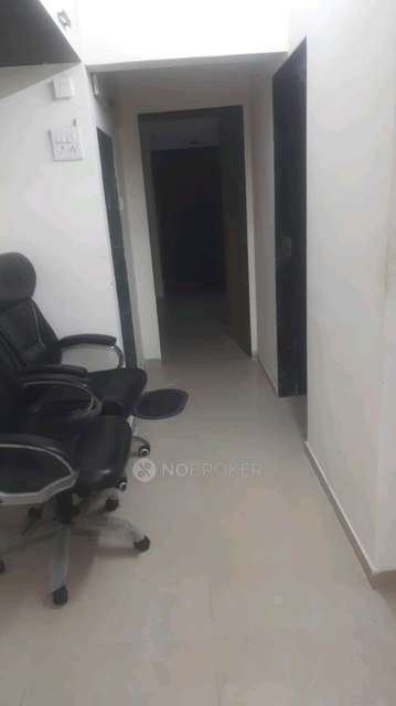 2 BHK Flat In Laxmi Classic Bldg For Sale  In Mira Road East