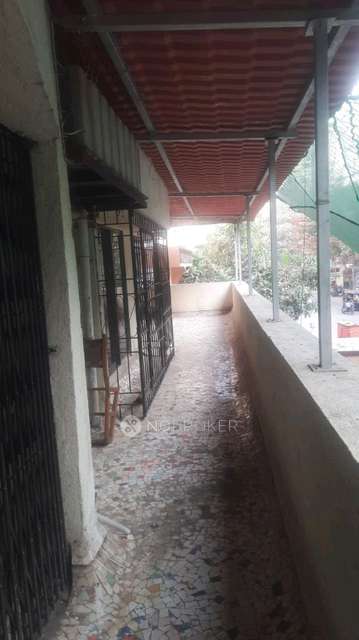 2 BHK Flat In Laxmi Classic Bldg For Sale  In Mira Road East