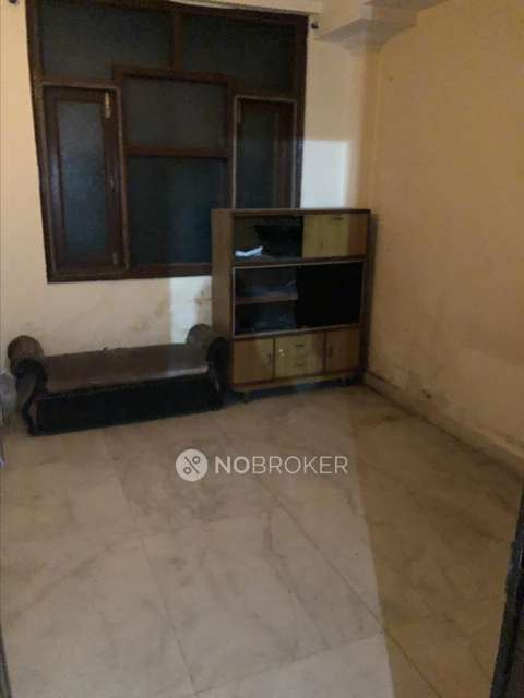 2 BHK Flat For Sale  In Govindpuri Extension