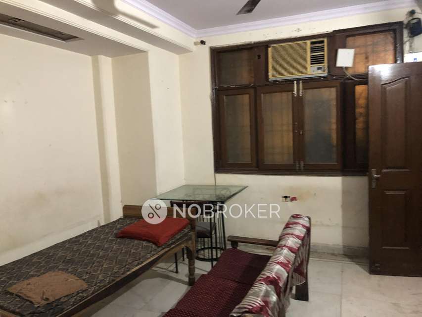 2 BHK Flat For Sale  In Govindpuri Extension
