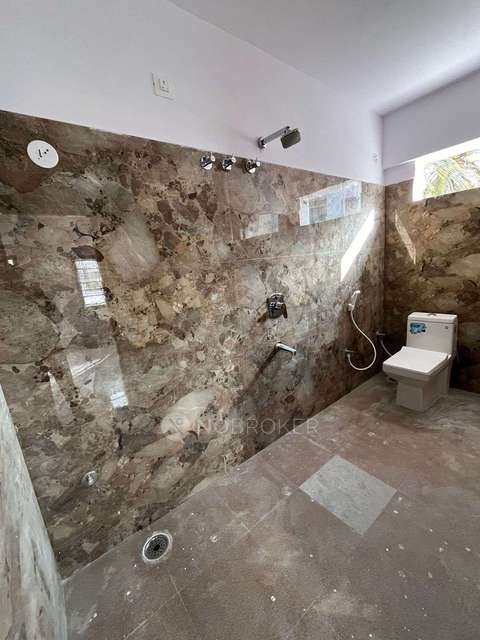 2 BHK Flat In Lakshmi Hill View For Sale  In Bedarahalli