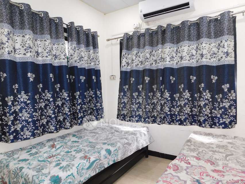 PG for Girls in Fort