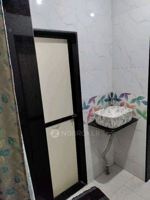 1 BHK Flat In Shahbaz Co-operative Society For Sale  In Thane West