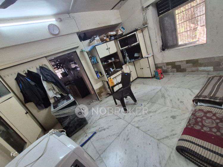 Single Room for Male In 1 BHK  In Bmc Colony Building No:2 In Guru Nanak School