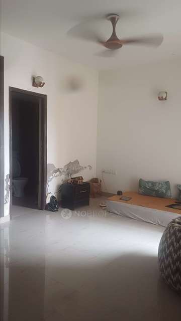 2 BHK Flat In Nimbus Express Park View For Sale  In Yamuna Expressway