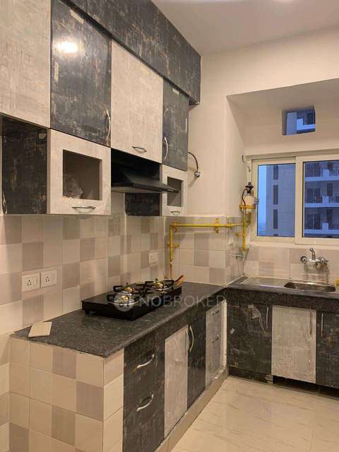 2 BHK Flat In Nimbus Express Park View For Sale  In Yamuna Expressway