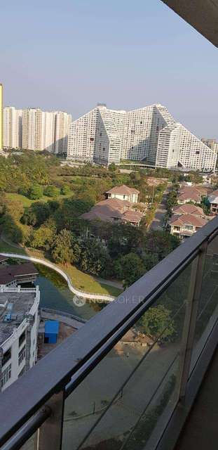 2 BHK Flat In Amanora Gateway Towers For Sale  In Hadapsar