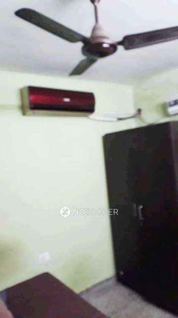 2 BHK Flat for Rent  In Laxmi Nagar