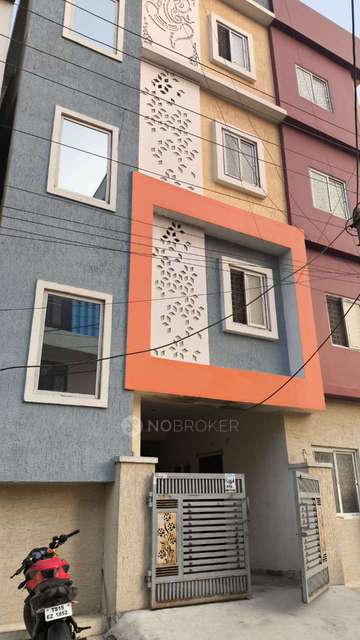 4+ BHK Flat In Standardlone Building  For Sale  In  Isnapur