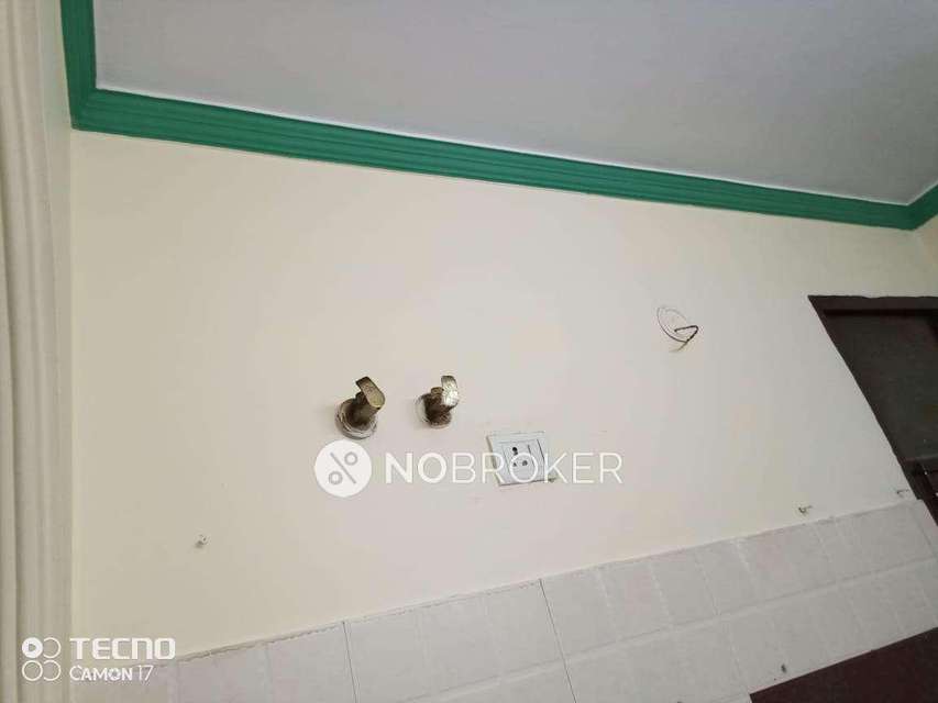 2 BHK Flat For Sale  In Laxmi Nagar