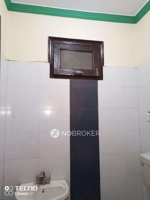 2 BHK Flat For Sale  In Laxmi Nagar