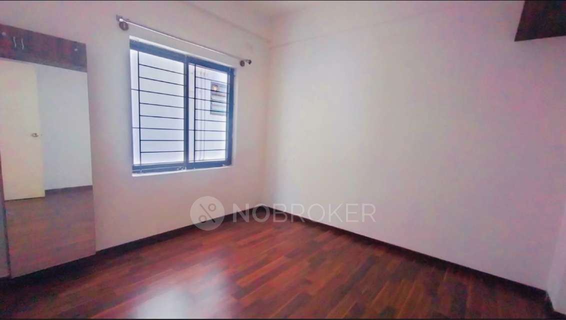 2 BHK Flat In White Breeze Apartment For Sale  In White Breeze