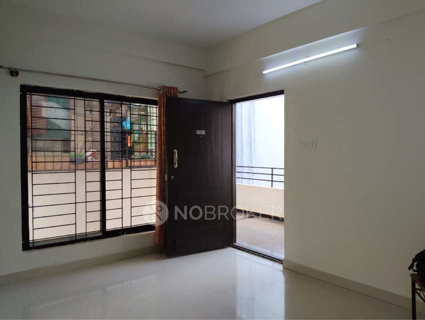 2 BHK Flat In White Breeze Apartment For Sale  In White Breeze