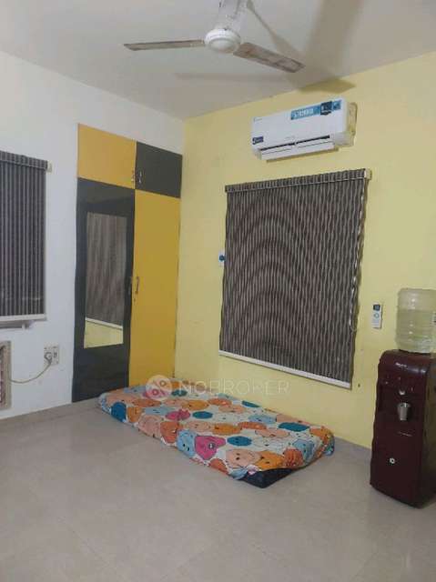 Single Room for Male In 2 BHK  In Sunlak Meadows In Madipakkam