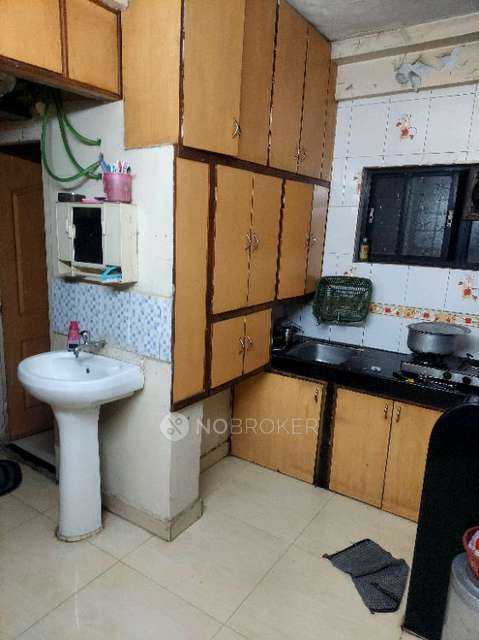 Single Room for Female In 2 BHK  In Lic Corner Building No. 22 Nigdi In Lic Corner