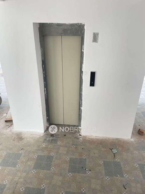 2 BHK Flat In Grand Sagacity For Sale  In Paruthippattu