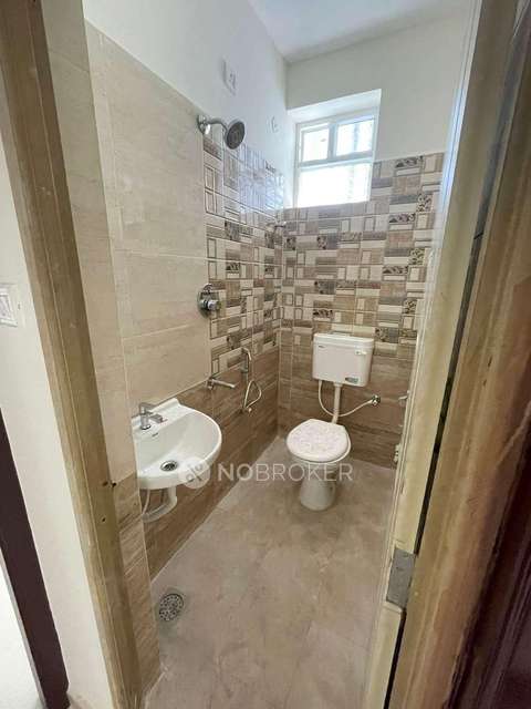 2 BHK Flat In Grand Sagacity For Sale  In Paruthippattu