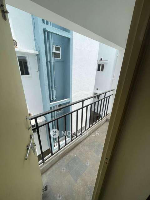 2 BHK Flat In Grand Sagacity For Sale  In Paruthippattu