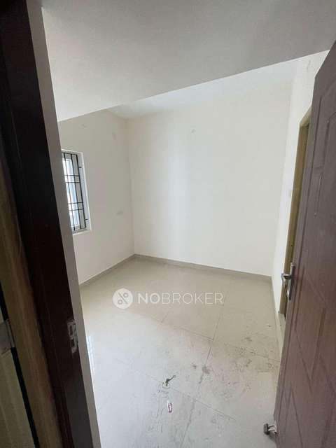 2 BHK Flat In Grand Sagacity For Sale  In Paruthippattu