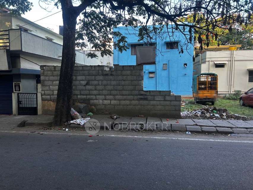 Industrial Building in  Kumaraswamy Layout, Bangalore for Rent 