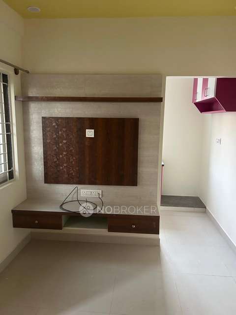 1 BHK Flat In Standalone Building  for Rent  In Hsr Layout