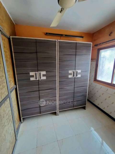 1 BHK Flat In Friendship Building for Rent  In Kurla West