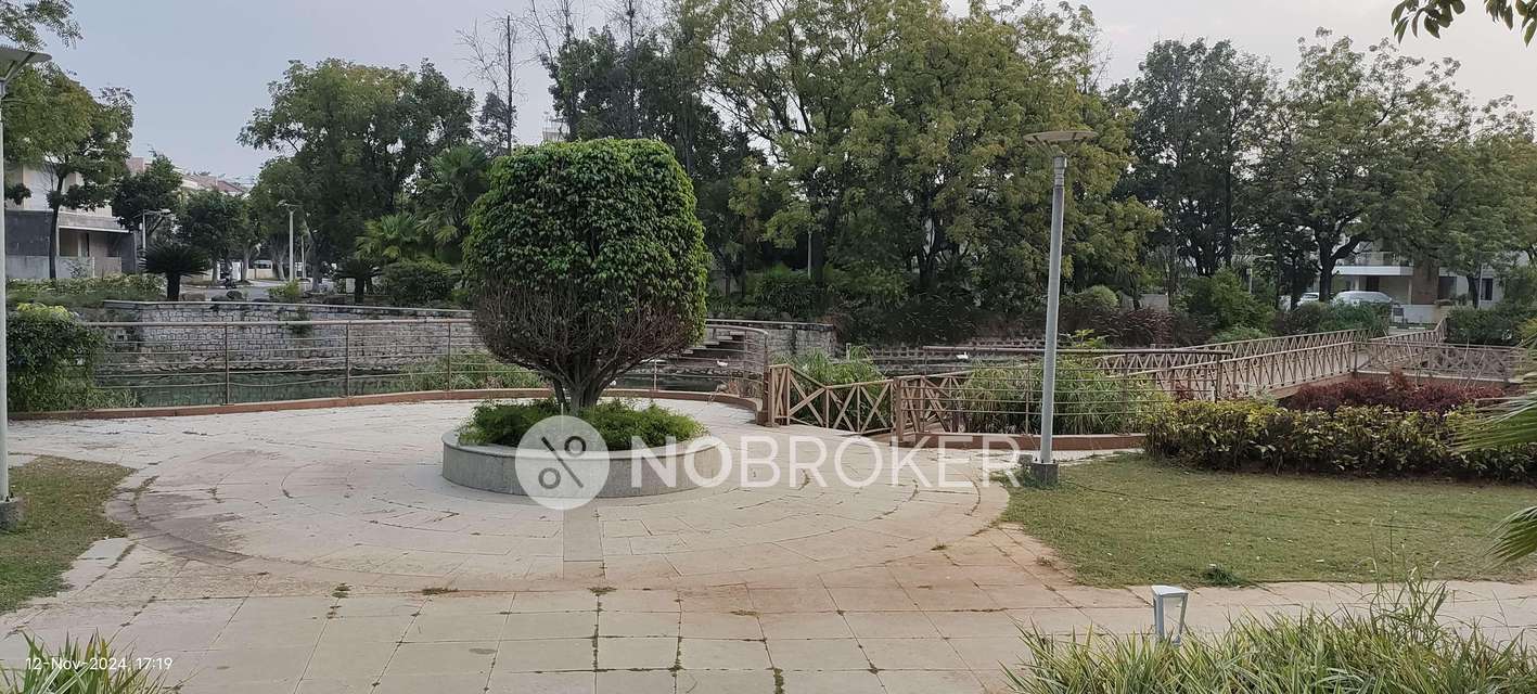 4 BHK Villa In Palm Meadows For Sale  In Kompally