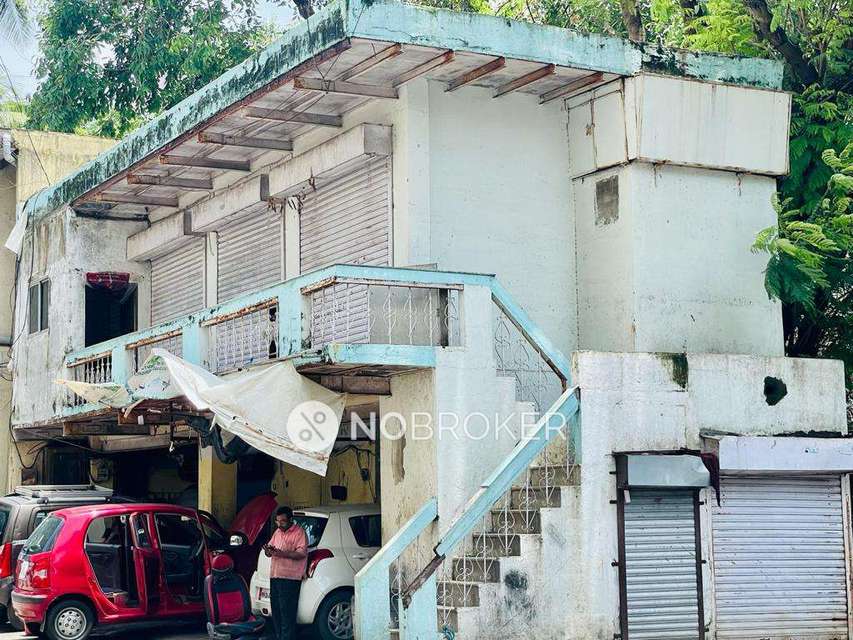 Godown/Warehouse in Khar East, Mumbai for Rent 