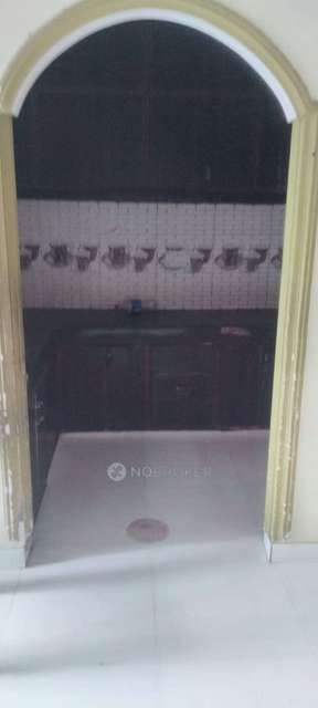 PG for Boys in Crossings Republik