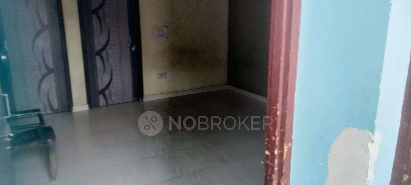 PG for Boys in Crossings Republik