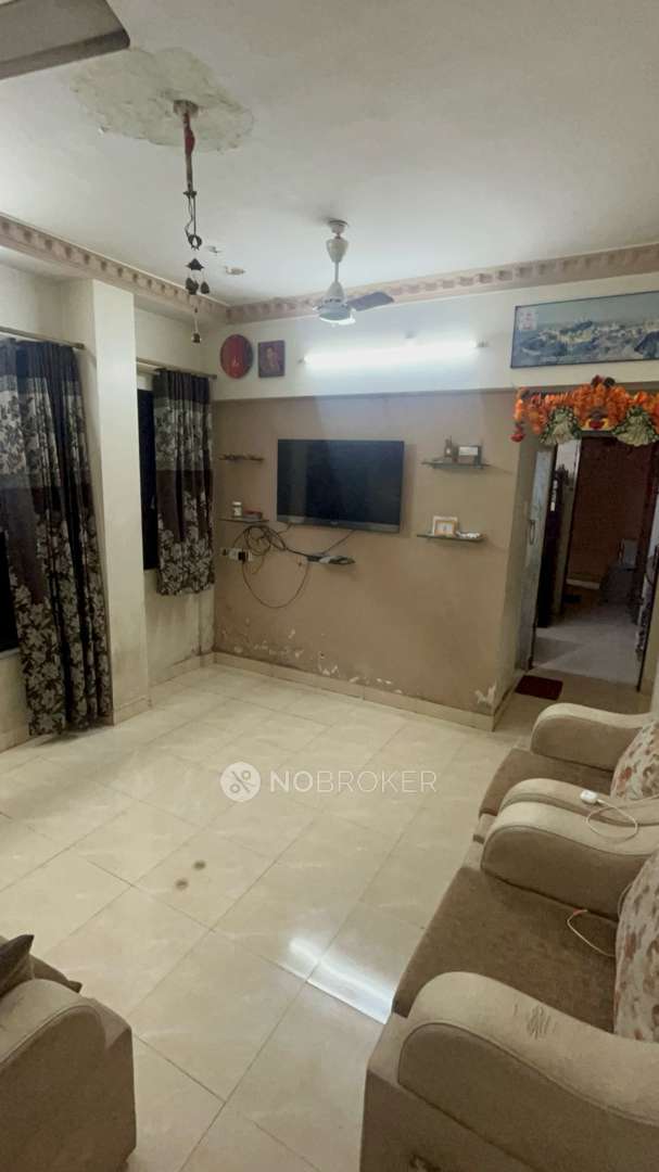 1 BHK Flat In Castle Apartment for Lease  In Khandwala Lane