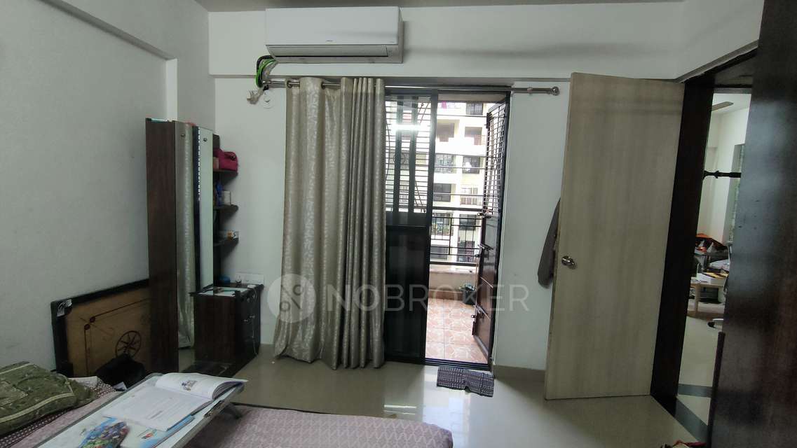 2 BHK Flat In Mont Vert Seville For Sale  In Wakad