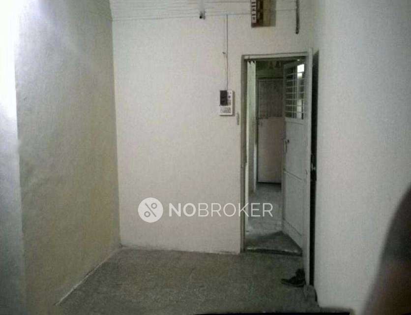 1 RK Flat In Harinarayan Complex for Rent In Harinarayan Complex A Building Chs