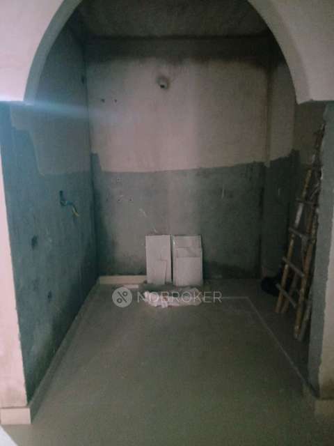 2 BHK Flat For Sale  In Mahavir Enclave