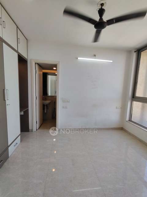 1 BHK Flat In Hiranandani Solitaire For Sale  In Thane West