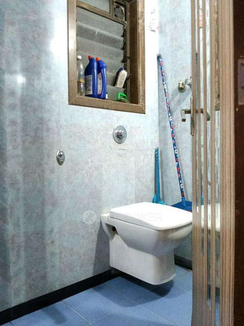 2 BHK Flat In Lok Everest Chs For Sale  In Mulund West