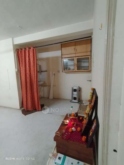 Shared Room for Female In 1 BHK  In  Pandurang Industrial Area,