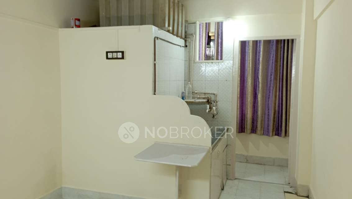 1 RK Flat In Mistry Mahal, Vile Parle for Rent  In Vile Parle