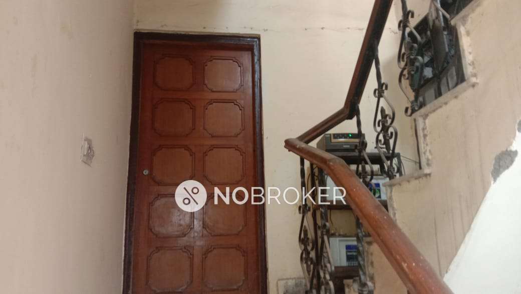 4+ BHK Flat For Sale  In Sector 37