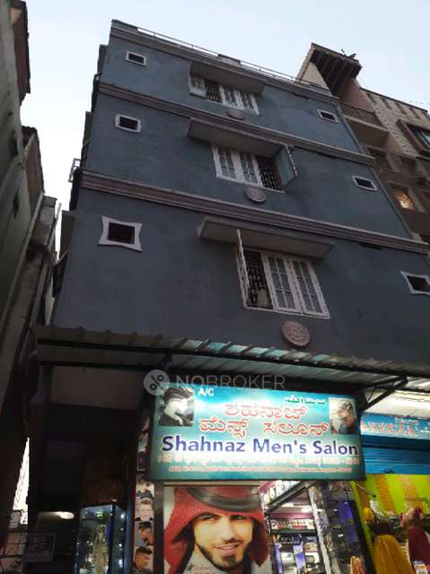 PG for Boys in Cl Layout Rd